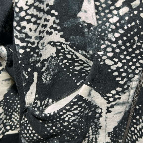 Lululemon Scuba Hoodie III Static Mist White Black/Black Size 8 - Picture 5 of 9